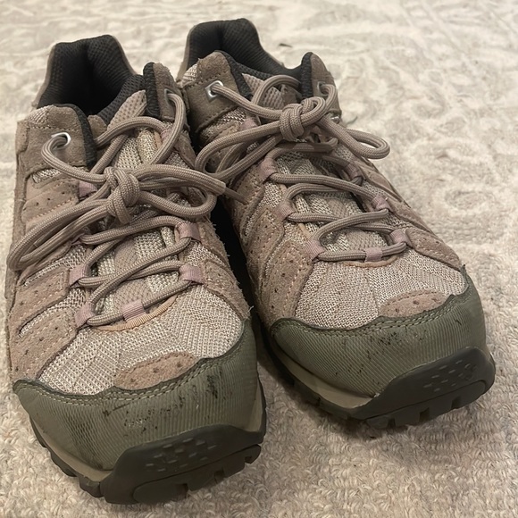 Columbia Pima Hiking shoe 9.5 - Picture 5 of 8